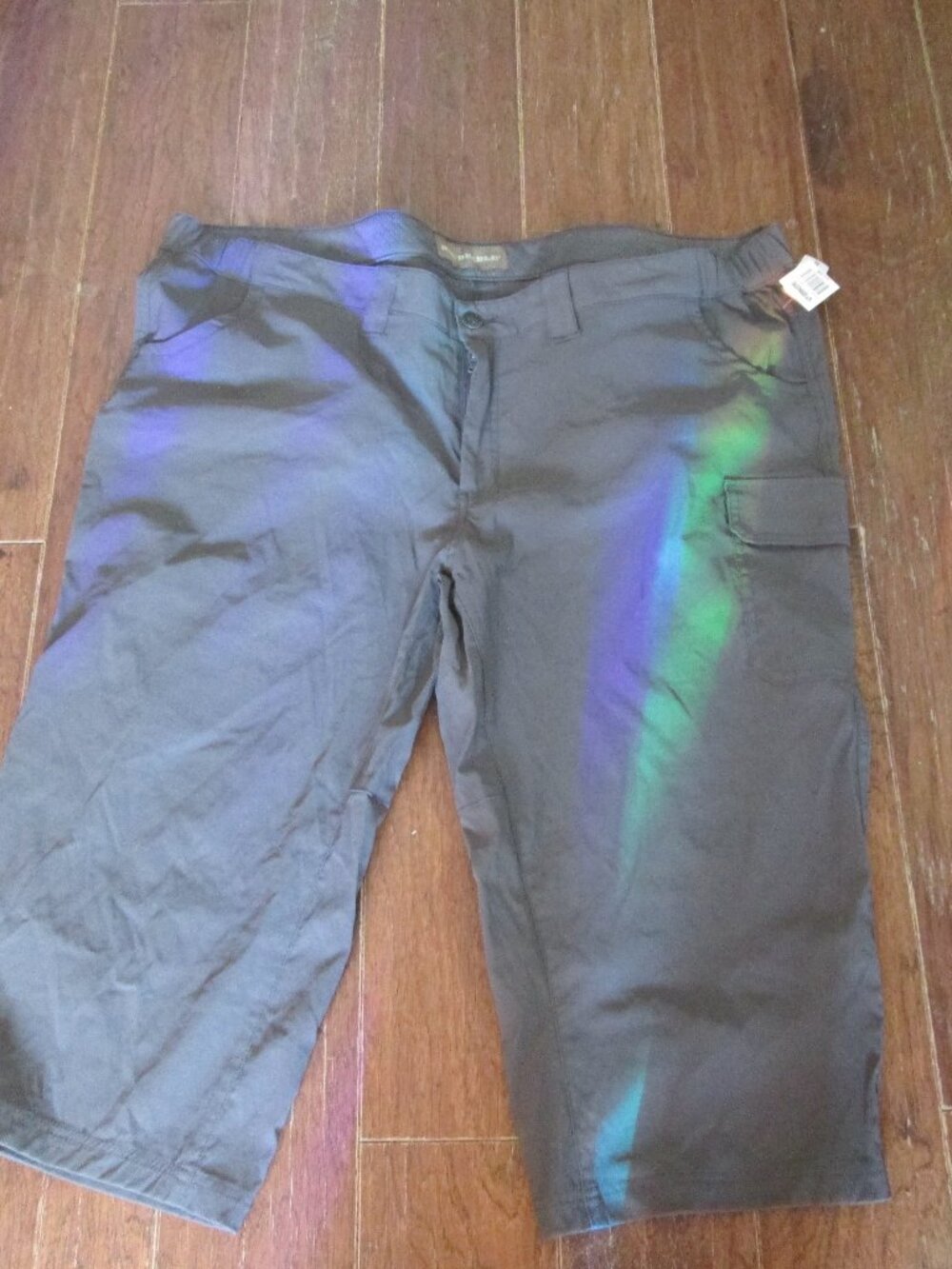 NWT BIt Bridle hiking cargo capri stay dri lightweight shorts 2 x